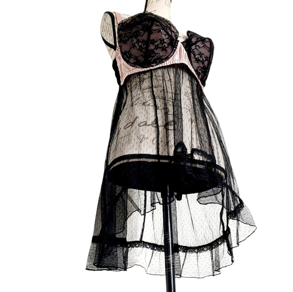 Elegant Black Lace Babydoll Lingerie - Picture 6 of 16